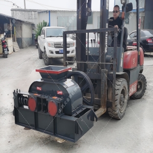 2PGC400X250雙齒輥破碎機發(fā)貨圖片_發(fā)往安徽蚌埠_破碎玻璃