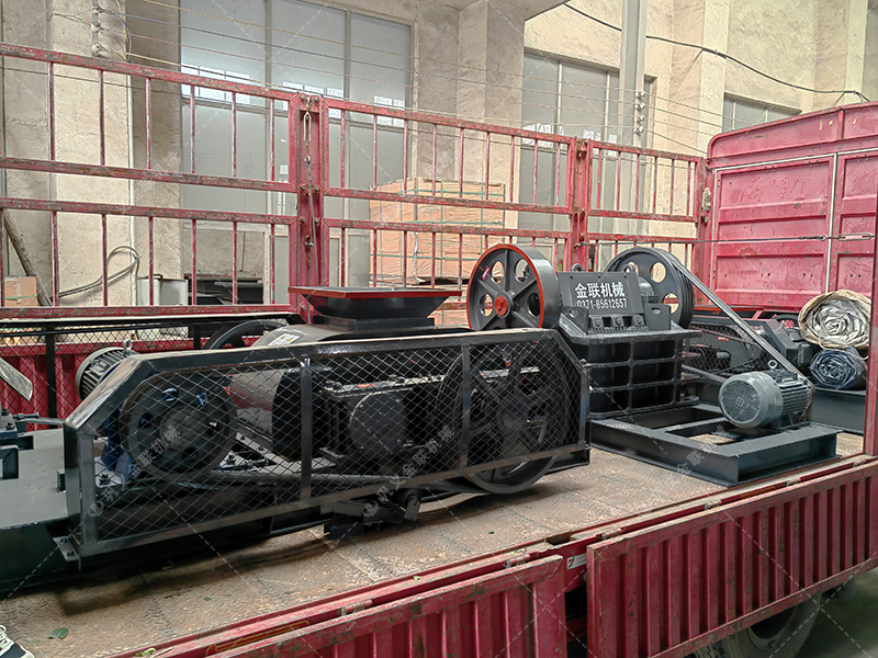 不挑食的 “實力派”：雙齒輥破碎機如何輕松應對礦石開采中的多樣物料？?